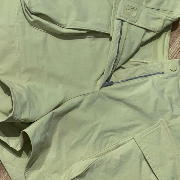 lululemon athletica Women's Shorts - Picture 2 of 6